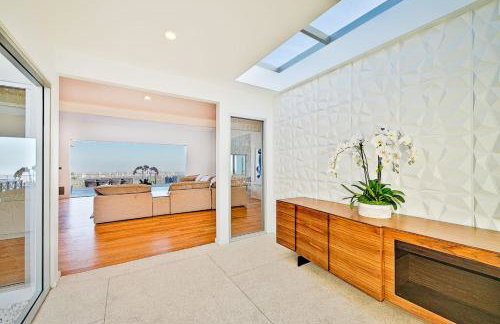 Stunning Modern Estate in BH with Pool, Spa, and Views - Foto 13