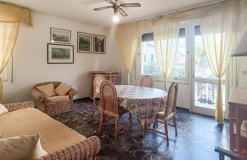 2 Bedroom Beautiful Apartment In Marina Di Campo - Photo 16