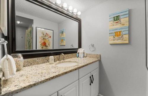 Snowbird rate! Heated pool, steps to private beach - Foto 22