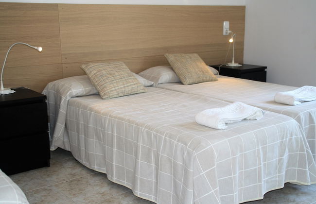 Apartaments Margarita Sabina Pinell - Photo 17