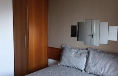 Apto acolhedor, confortável e bem localizado - Foto 5