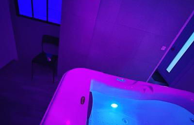 Jacuzzi privé arrivée autonome - Foto 22