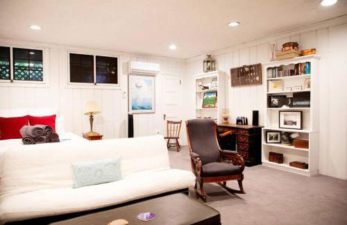 Huge Studio w Full Kitchen W D Parking - Foto 3