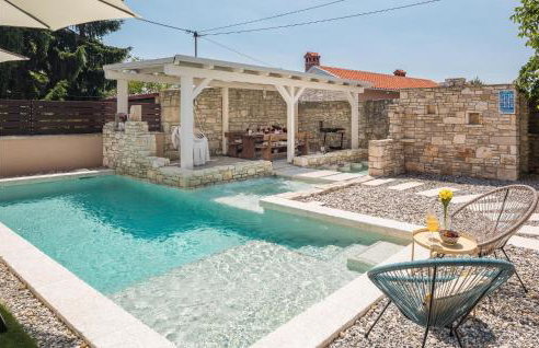 Cozy Home In Peresiji - Foto 3