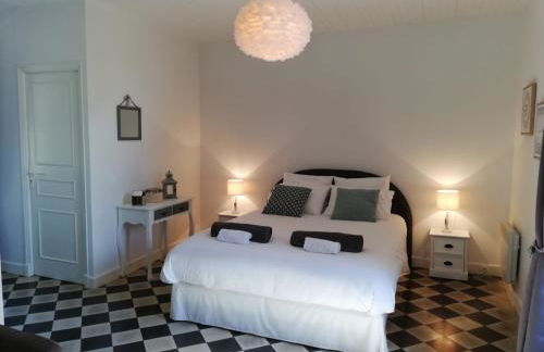 La Ferme de l'Embellie Gîtes et Chambres d'Hôtes - Foto 6