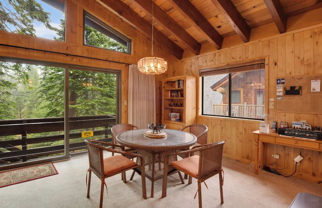 Lake Tahoe Treasure! Minutes From Beach & Skiing - Foto 26