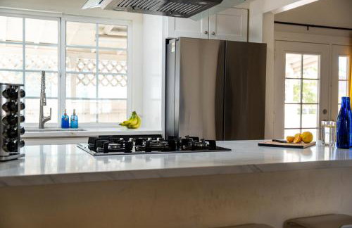 Near Safari & Beach - Backyard Games - AC - Pet OK - Foto 33