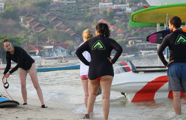 Curso de surf en Nusa Lembongan - Foto 3