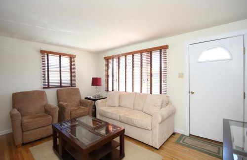 Bay Side Cape In Desirable Surf City Lbi - 4 Bedroom 2 Bath With Private Yard - Foto 10