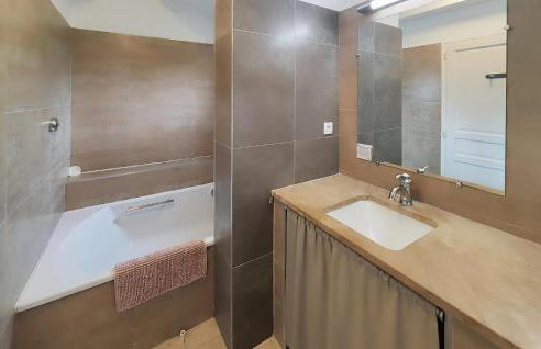 Lovely Home In Saint-Laurent-De-La-Ca - Foto 22