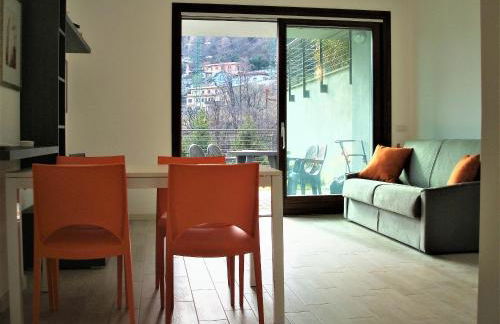 Green & Lake Home - Photo 16