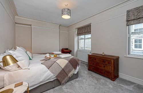 Character Townhouse in Town Centre & Superb Views - Foto 22