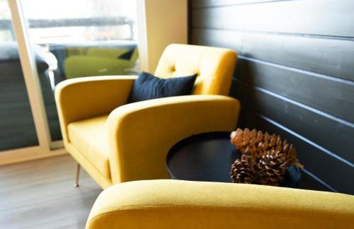 Updated Mountain Cabin Retreat with 180 views off Deck and Balcony - Foto 25