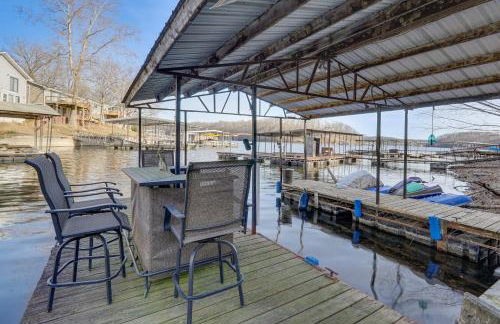 Deck, Boat Dock and More! Lake of the Ozarks Home - Foto 1