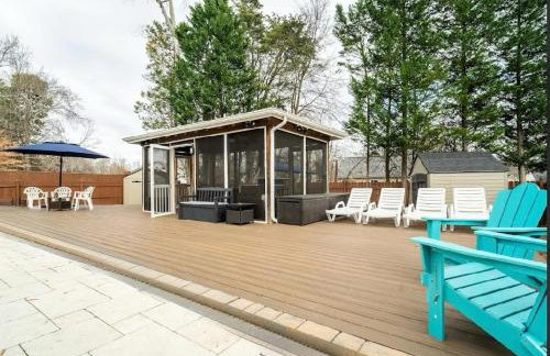 Tropical Oasis with Tiki Bar, Firepit, Seasonal Pool - Foto 57