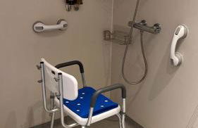 Blackbird Lodge - 2 bed with aircon, hottub, AC, accessible, stunning views - Photo 17