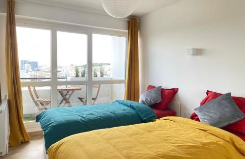 PARIS PANTIN Magnifique Appartement 4 pièces de 108m2 avec 2 PARKING intérieur - très cosy pour 1 à 12 personnes - Entièrement refait à neuf ENTIRE APARTMENT LUXURIOUS AND WARM - PANTIN PARIS 19 ème FREE WIFI GRATUIT - Foto 51