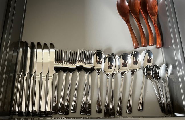 Luxurious 4 BH Home Near Willen Lake Ideal for Families & Business Stays! - Photo 14