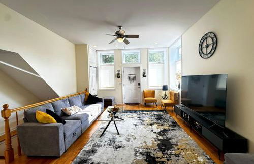Spacious and Modern 3BD 2BA Home- Garage Parking! - Foto 1