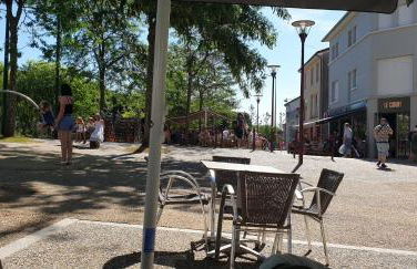 Villa Sleeps 8 with Pool and Hot Tub - Foto 17