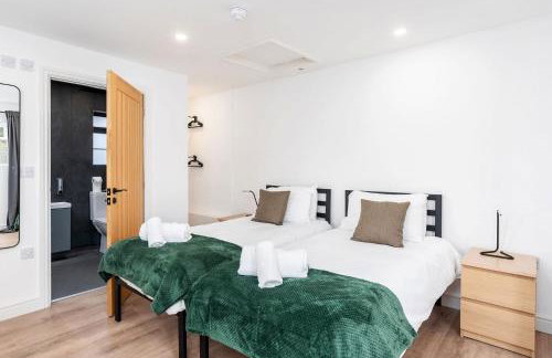 Dovedale Manor 8 Bedrooms - Photo 15