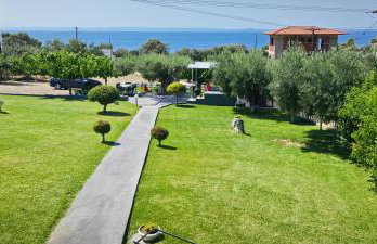 Garlis Apartments - Photo 37