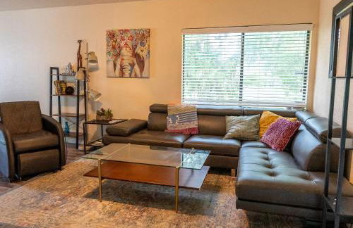 Cute home w/ massage chair and wifi - Foto 29