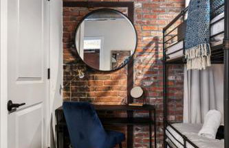 One-Of-A-Kind! Roll Up Garage Door-Pool, Speakeasy - Foto 19