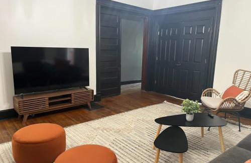 Stylish 1st Floor 2br Apartment 1King and 1Queen - Foto 8