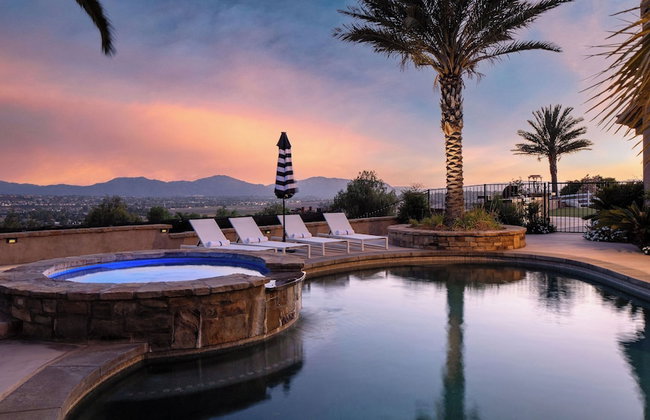 Sangiovese By Avantstay Spectacular Estate w/ Pool, Hot Tub & Putting Green - Photo 63