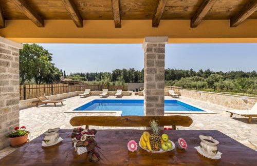 Spacious Four-Bedroom Villa Marija Kloštar - Foto 6