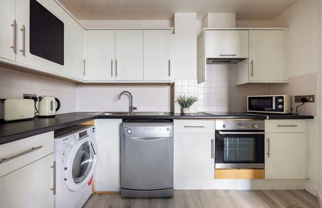 Beautiful Canal-Side Apartment in Islington - Foto 14