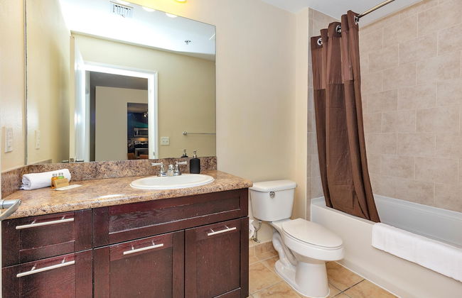 Dharma Home Suites South Miami at Red Road Commons - Foto 53