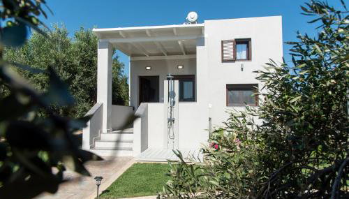 Emmy Villa - Photo 1