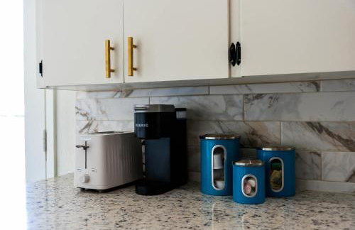 4 Bed sleeps 12 -Sea world-Six Flags-Down Town - Emerald Oasis - Foto 34