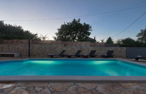 Haustierfreundliche Villa mit Privatpool, Panoramablick und freien Eintritt ins Ferienresort Lanterna - Foto 1