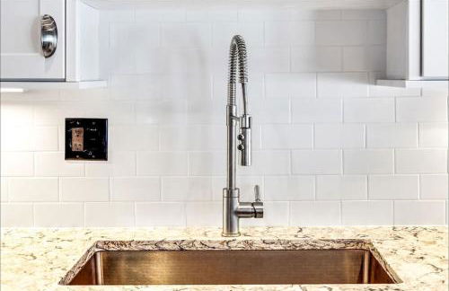 NEW: Steps from White River near Mount Rainier National Park - Foto 27