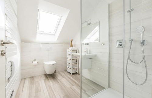 Luxus-See-Domizil mit Sauna, Kamin und Boot-130 qm für 6 Personen - Foto 16