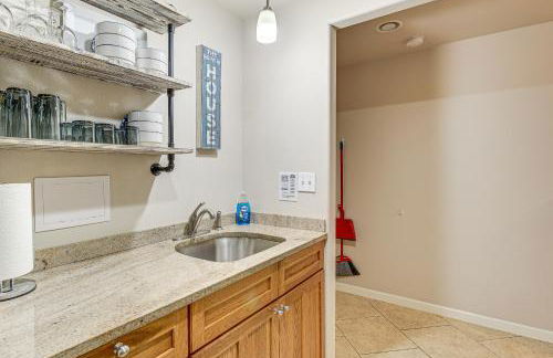 Fish and Hike Apartment with Pool Table in Ketchikan! - Foto 11