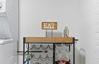 Airport Haven - Cozy 2BR Apt 5 Min Away - Foto 7