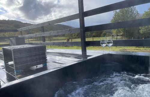 Riverview Lodge & Luxury Hot Tub - Foto 19