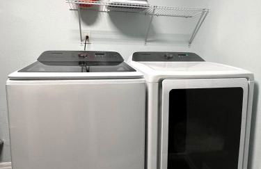 [Popular Illusion Home] •Waterfront Private Pool - Foto 46