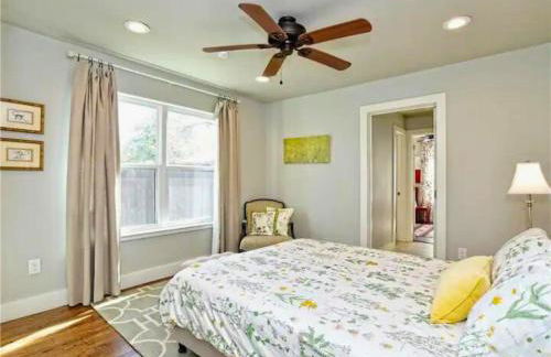 Private Pool & Hot Tub! Charming Hill Country Home Minutes to Wineries/Shops! - Foto 18