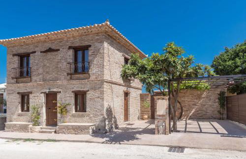 Villa Frontale - Restored Villa with Pool Perfect for 6 Nestled Next to a Traditional Olive Mill and Local Farms Offering Authentic Hospitality and Organic Delights By Villa Mana Gers - Foto 9