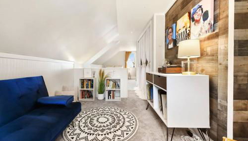 HostWise Stays - The Geneva - Easy Walk to Childrens - Photo 2