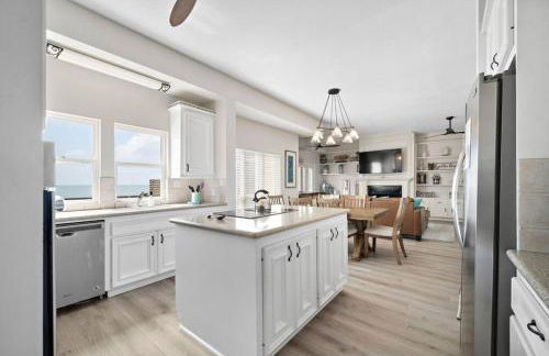 Jaw-dropping bayfront home with panoramic water views, boat slip, and cowboy pool - Foto 20