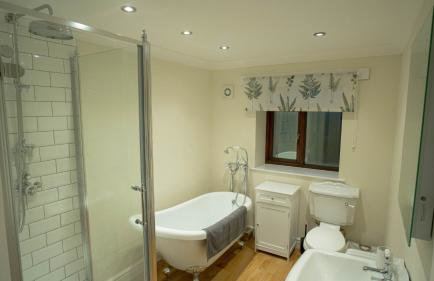 The Stables - Photo 34