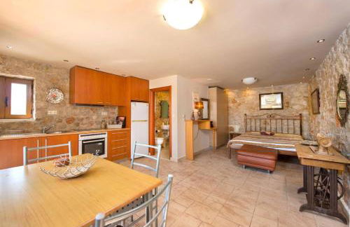 Villa Chrysa Rhodes with Heated Pool - Foto 63