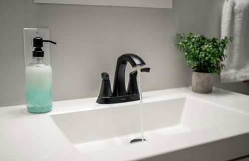 Bluewater Downtown Cottage - Foto 33