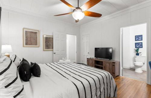 Evergreen Manor Private Pool 3BR No Stairs Retreat - Foto 45